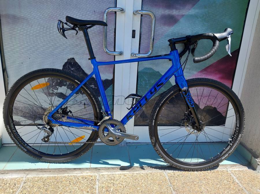 KELLYS KELLYS SOOT 30 GRAVEL ( L ) ( Karcmentes újszerű) Gravel / CX Shimano Claris disc brake new with guarantee For Sale