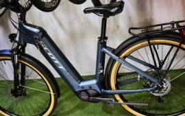 SCOTT ejtett BOSCH SMART 625 Electric Trekking/cross other Bosch 601-700 Wh new / not used For Sale