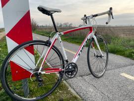 TREK Domane 2.3 Road bike Shimano 105 calliper brake used For Sale