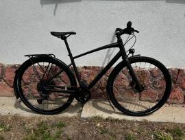 SPECIALIZED Specialized Sirrus X 3.0 EQ, matt fekete, M-es, fi Trekking/cross használt ELADÓ