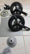 Shimano 105 disc komplett szett (11 sebességes) Shimano 105 Országúti / Gravel / Triatlon Alkatrész, Országúti Hajtásrendszer Shimano 105 használt ELADÓ
