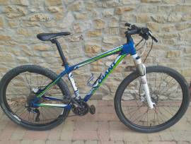 GIANT Talon Mountain Bike elöl teleszkópos használt ELADÓ