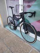 BMC Roadmachine FIVE CARBON 105 Di2 ( 56)   Országúti Shimano 105 Di2 tárcsafék új / garanciával ELADÓ