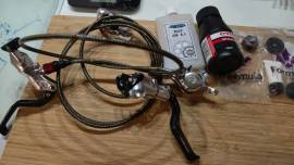 Formula R1 racing carbon, polished silver + FCS + extrák Formula R1 Racing FCS Mountain Bike Alkatrész, MTB Fék / Fékszett használt ELADÓ