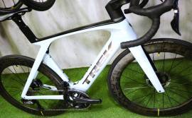 TREK MADONE SL AERO Di2 2x12 RSL Road bike disc brake used For Sale