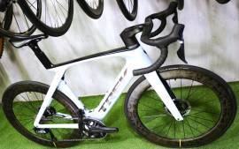 TREK MADONE SL AERO Di2 2x12 RSL Road bike disc brake used For Sale