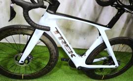 TREK MADONE SL AERO Di2 2x12 RSL Road bike disc brake used For Sale