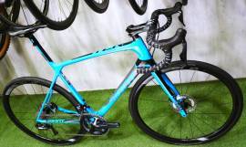 GIANT ADVANCED SL CARBON DISC ULTEGRA Di2 Road bike disc brake used For Sale