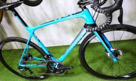 GIANT ADVANCED SL CARBON DISC ULTEGRA Di2 Road bike disc brake used For Sale