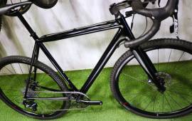 CANNONDALE SUPERX CARBON DISC GRAVEL Gravel / CX disc brake used For Sale