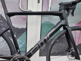 BMC Teammachine SLR FOUR  105  ( 56)  Országúti Shimano 105 tárcsafék új / garanciával ELADÓ
