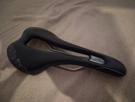 Selle Italia SLR Superflow országúti titán pálcás nyereg Selle Italia SLR Superflow Road Bike & Gravel Bike & Triathlon Bike Component, Road Bike Saddles & Seat Posts used For Sale