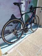 BMC  AKCIÓ-30%%::BMC Roadmachine SEVEN 105 ( 56)  Országúti Shimano 105 tárcsafék új / garanciával ELADÓ