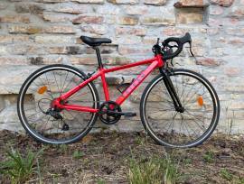 TRIBAN Újszerű Btwin/Decathlon gyerek országúti kerékpár  Road bike calliper brake used For Sale