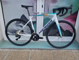 MERIDA SCULTURA 6000 GYÖNGYFEHÉR (TEAM REPLICA)  (M,L) Országúti Shimano 105 Di2 tárcsafék új / garanciával ELADÓ