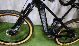 _EGYÉB THÖMUS CARBON eFULLY EP8 726Wh FOX 36 XT-4d Elektromos Mountain Bike 29" össztelós / fully Shimano használt ELADÓ