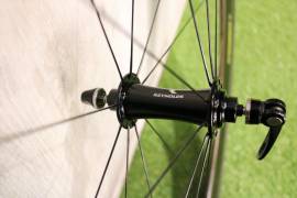 AKCIÓS 289e KP! CSÚCS REYNOLDS AERO FULL CARBON kerékszett AERO FULL CARBON Országúti / Gravel / Triatlon Alkatrész, Országúti  Kerék / Felni / Gumi használt ELADÓ
