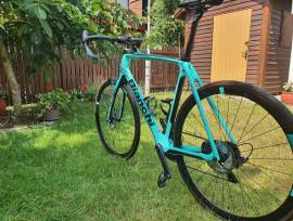 BIANCHI Infinito CV 59cm Dura Ace/Ultegra Országúti Shimano Dura Ace tárcsafék használt ELADÓ