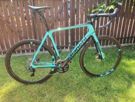 BIANCHI Infinito CV 59cm Dura Ace/Ultegra Országúti Shimano Dura Ace tárcsafék használt ELADÓ