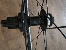 Shimano kerékszett + 12s lánckeréksor Shimano 622X24C Mountain Bike Alkatrész, MTB Kerék / Felni / Gumi 29" használt ELADÓ