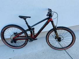 TREK Fuel Ex 9.8 Gen 5 Fully prémium carbon ÚJ Enduro / Freeride / DH 29" Shimano Deore XT nem használt ELADÓ