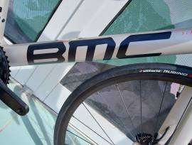 BMC  Teammachine SLR FIVE Carbon 105 Di2 ( 56 )    Országúti Shimano 105 Di2 tárcsafék új / garanciával ELADÓ