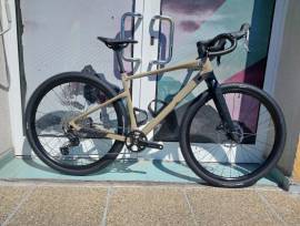 BMC URS TWO Carbon GRX 610 ( S,M,L) Gravel / CX Shimano GRX tárcsafék új / garanciával ELADÓ