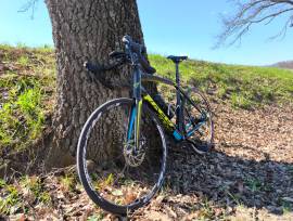 FELT Z75 disc  Road bike Shimano 105 disc brake used For Sale