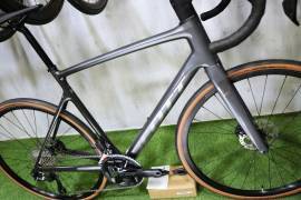 SCOTT ADDICT CARBON DISC Di2 2x12 Komfortos 0km 2024 Országúti tárcsafék nem használt ELADÓ