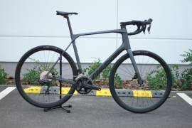 MERIDA Scultura Endurance 6000 '25 105 DI2 XL Országúti Shimano 105 Di2 tárcsafék nem használt ELADÓ