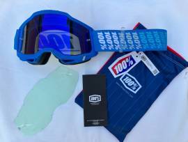 Új 100% Accuri 2 világoskék, kék tükrös lencsés szemüveg, védőszemüveg 100% Strata 2 Eyewear / Sunglasses DH new / not used For Sale
