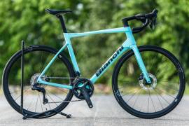 BIANCHI Specialissima Ultegra Di2  Országúti Shimano Ultegra Di2 tárcsafék használt ELADÓ