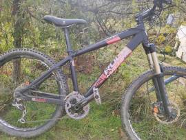 ROCK MACHINE Avalance Mountain Bike 26" elöl teleszkópos Shimano Deore XT használt ELADÓ