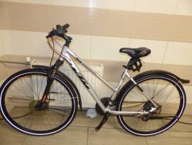 KTM Life Comp női trekking,hidr.fék,megkímélt,46cm Trekking/cross tárcsafék használt ELADÓ