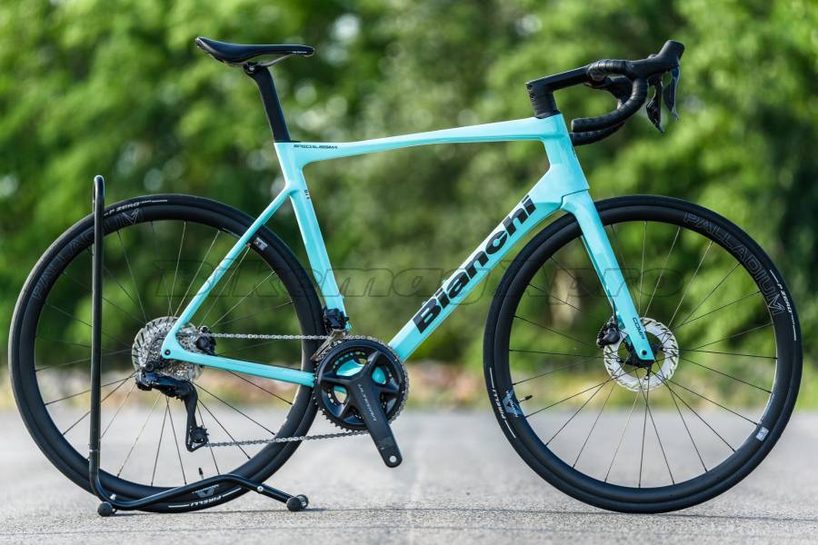 BIANCHI Specialissima Ultegra Di2 (57) Országúti Shimano Ultegra Di2 tárcsafék használt ELADÓ
