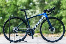 TREK Emonda SL5 Road bike Shimano 105 disc brake used For Sale