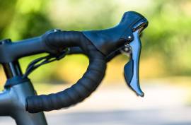 TREK Domane AL2 2024 Országúti Shimano Claris használt ELADÓ