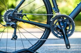 TREK Domane AL2 2024 Országúti Shimano Claris használt ELADÓ