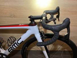 BMC SLR_01 Országúti SRAM Red eTap patkófék használt ELADÓ