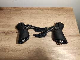 Jó állapotú Ultegra ST-6800 fékváltók Ultegra ST-6800 Road Bike & Gravel Bike & Triathlon Bike Component, Road Bike Brakes & Brake Parts mechanical used For Sale