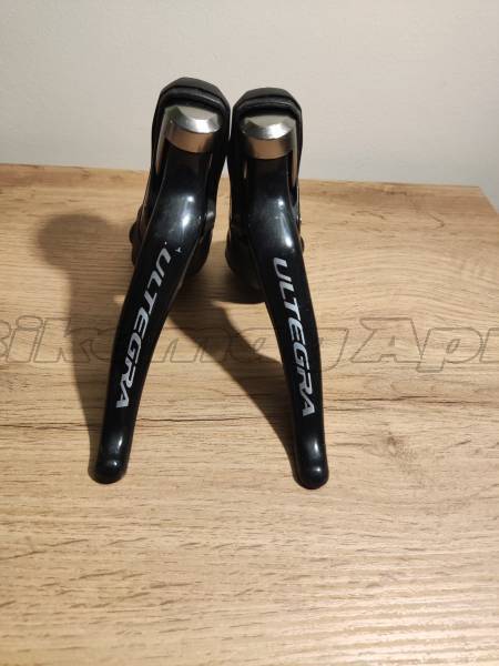 Jó állapotú Ultegra ST-6800 fékváltók Ultegra ST-6800 Road Bike & Gravel Bike & Triathlon Bike Component, Road Bike Brakes & Brake Parts mechanical used For Sale