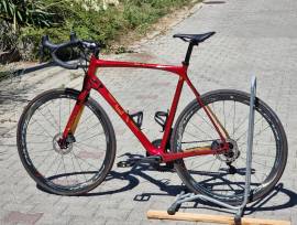 _EGYÉB Orro karbon outi Ultegra di2 2*11 karbon kerék Országúti Shimano Ultegra Di2 tárcsafék használt ELADÓ