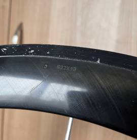 Mavic Cosmic Carbone első kerék Mavic Cosmic Carbone Országúti / Gravel / Triatlon Alkatrész, Országúti  Kerék / Felni / Gumi 700c (622) használt ELADÓ