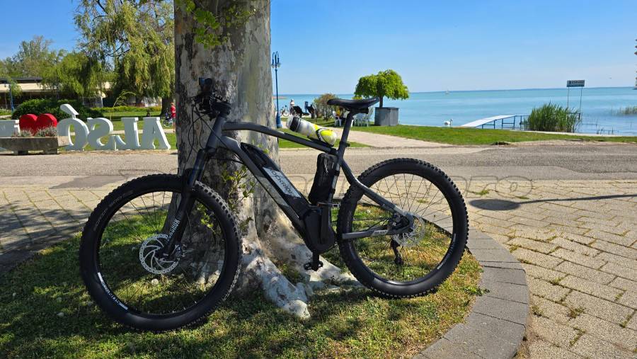 ROCKRIDER E ST900 Elektromos Mountain Bike elöl teleszkópos Brose Shimano Deore használt ELADÓ