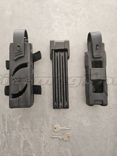 Abus Bordo hajtogatható lakat két tartóval 90 cm Bike Locks / Tools / Pumps used For Sale
