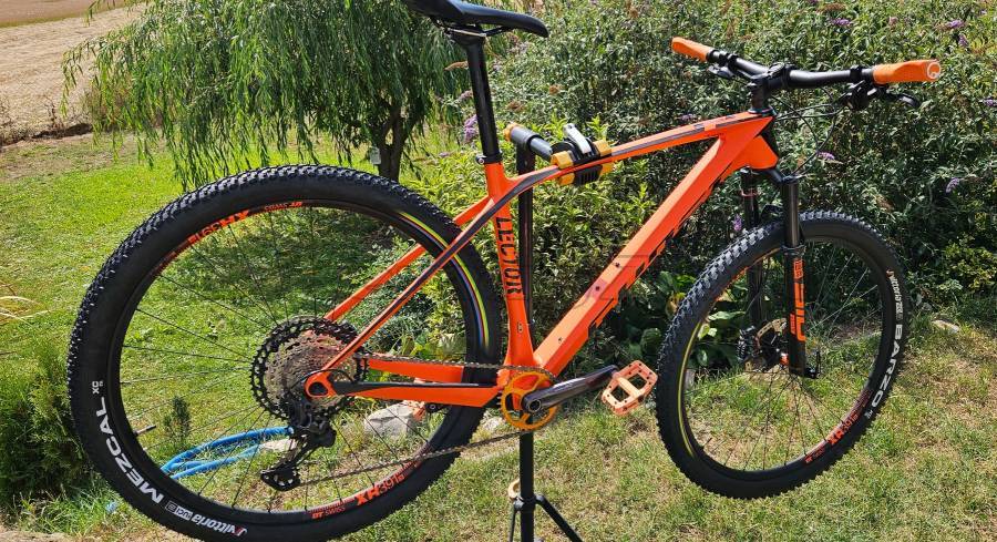 GHOST Lector 7 egyedi Mountain Bike 29" front suspension Shimano Deore XT used For Sale