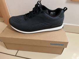 43-as Shimano sportcipő Shimano SH-CT5 Cipő / Zokni / Kamásli 43 Országúti, MTB, Téli, Gravel nem használt férfi/unisex ELADÓ