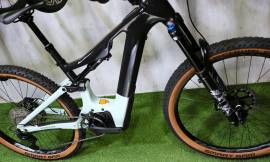 FOCUS CARBON eFully CX 750 FOX 36 XT-12 Electric Mountain Bike 29" dual suspension Bosch new / not used For Sale