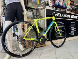 GIANT TCR Advanced 1 Disc Országúti Shimano Ultegra tárcsafék használt ELADÓ