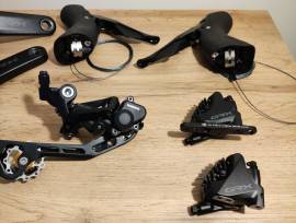 Kiváló állapotú GRX 400 szett GRX 400 Országúti / Gravel / Triatlon Alkatrész, Országúti Fék / Fékváltókar mechanikus használt ELADÓ